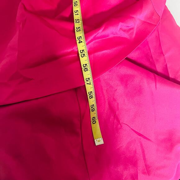 Fashionable Avant Pink Beaded Plunge Back Hi Low Mermaid Dress Size S Small NWT - Picture 7 of 8